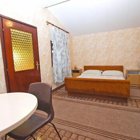 Antun 1238 Guest house